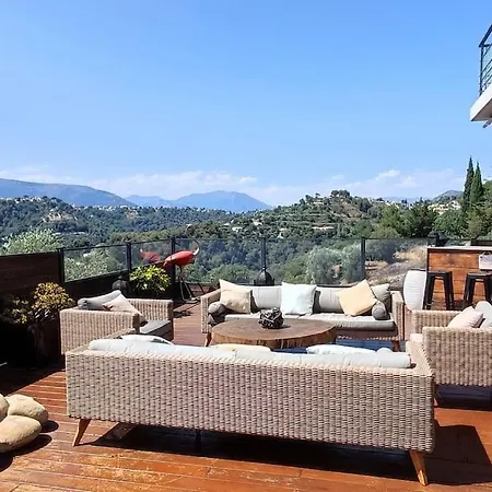 Moderne Piscine Jacuzzi Ницца