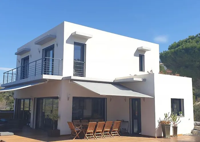 Vila Moderne Piscine Jacuzzi