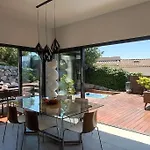 Moderne Piscine Jacuzzi Villa